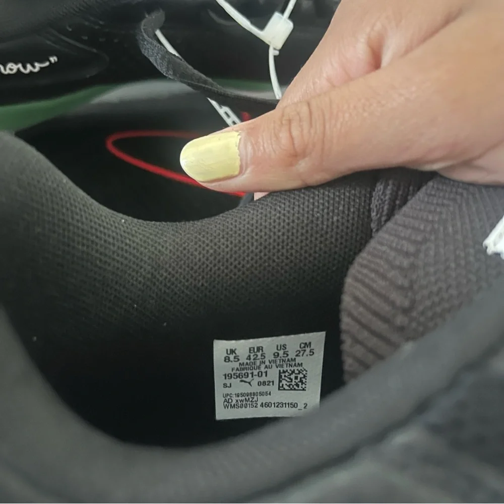 Puma‎ Classic Black Athletic Shoes